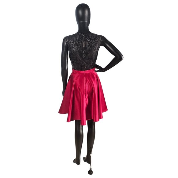 NWOT Claret Satin/Black Lace Illusion Back A-Line - Da Vinci - Picture 6 of 9